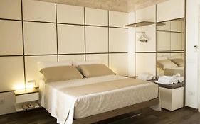 Ulivi Bianchi Luxury Home In Puglia